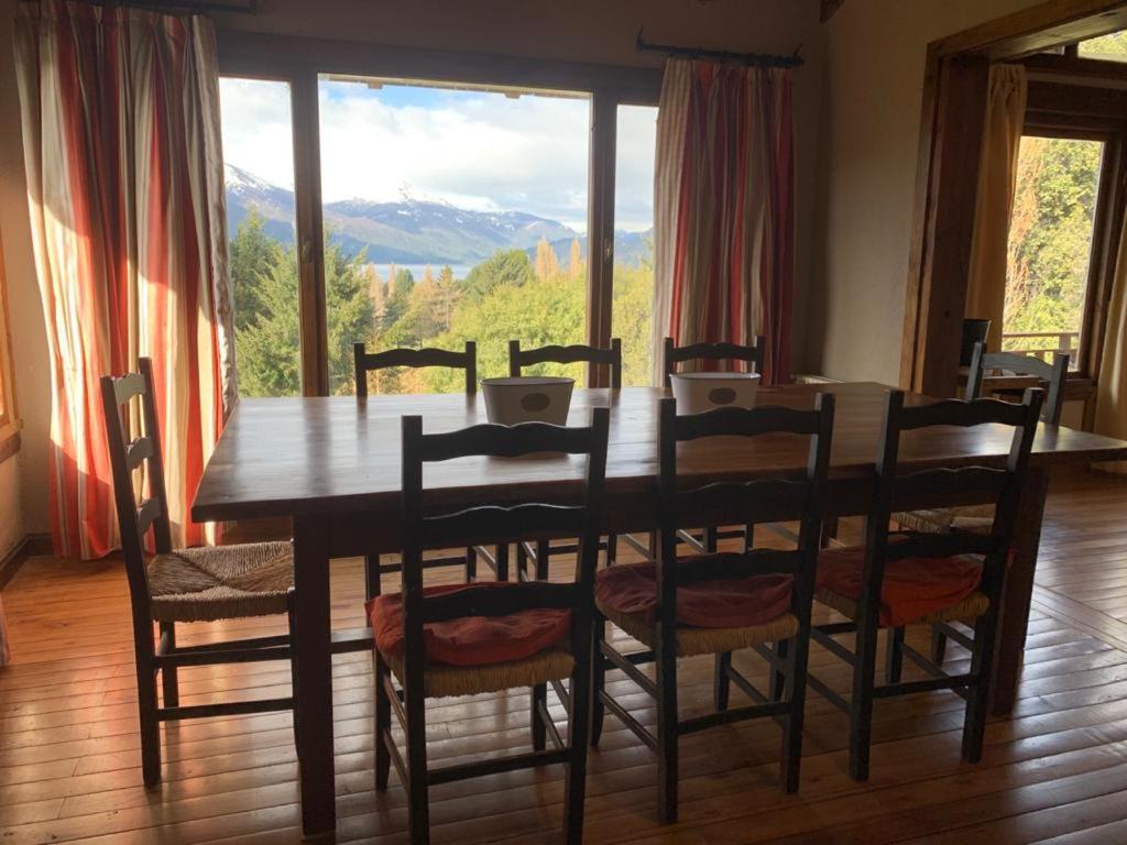 Arelauquen Bungalows & Suites San Carlos de Bariloche Ngoại thất bức ảnh