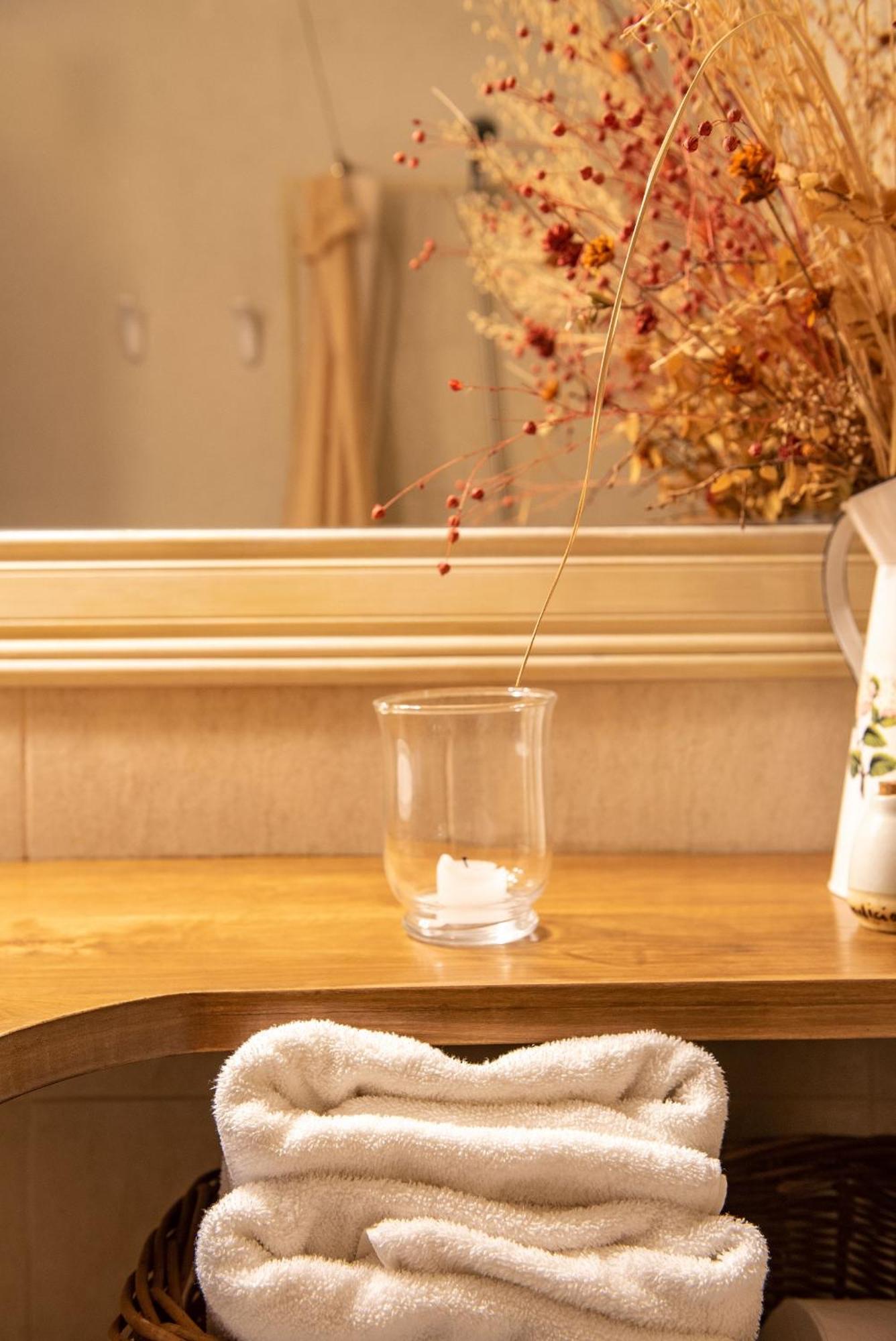 Arelauquen Bungalows & Suites San Carlos de Bariloche Ngoại thất bức ảnh