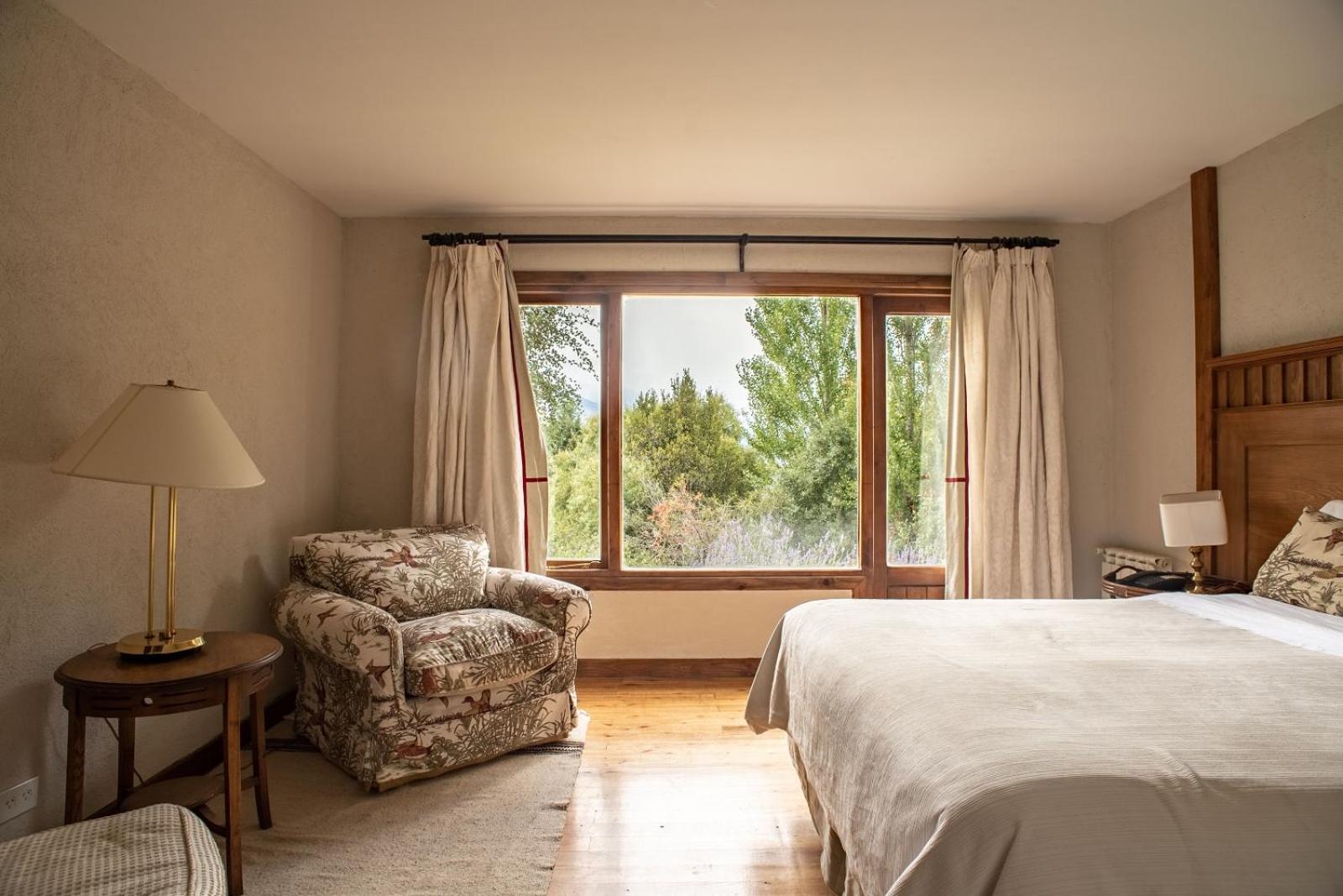 Arelauquen Bungalows & Suites San Carlos de Bariloche Ngoại thất bức ảnh