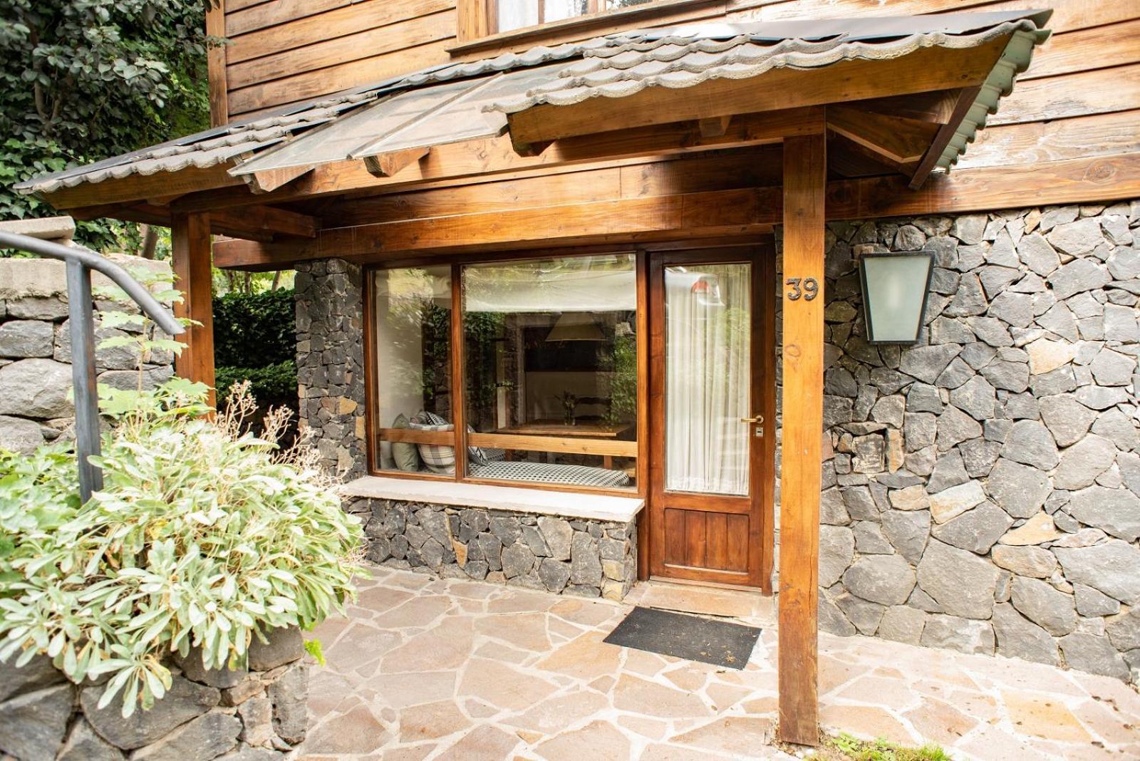 Arelauquen Bungalows & Suites San Carlos de Bariloche Ngoại thất bức ảnh