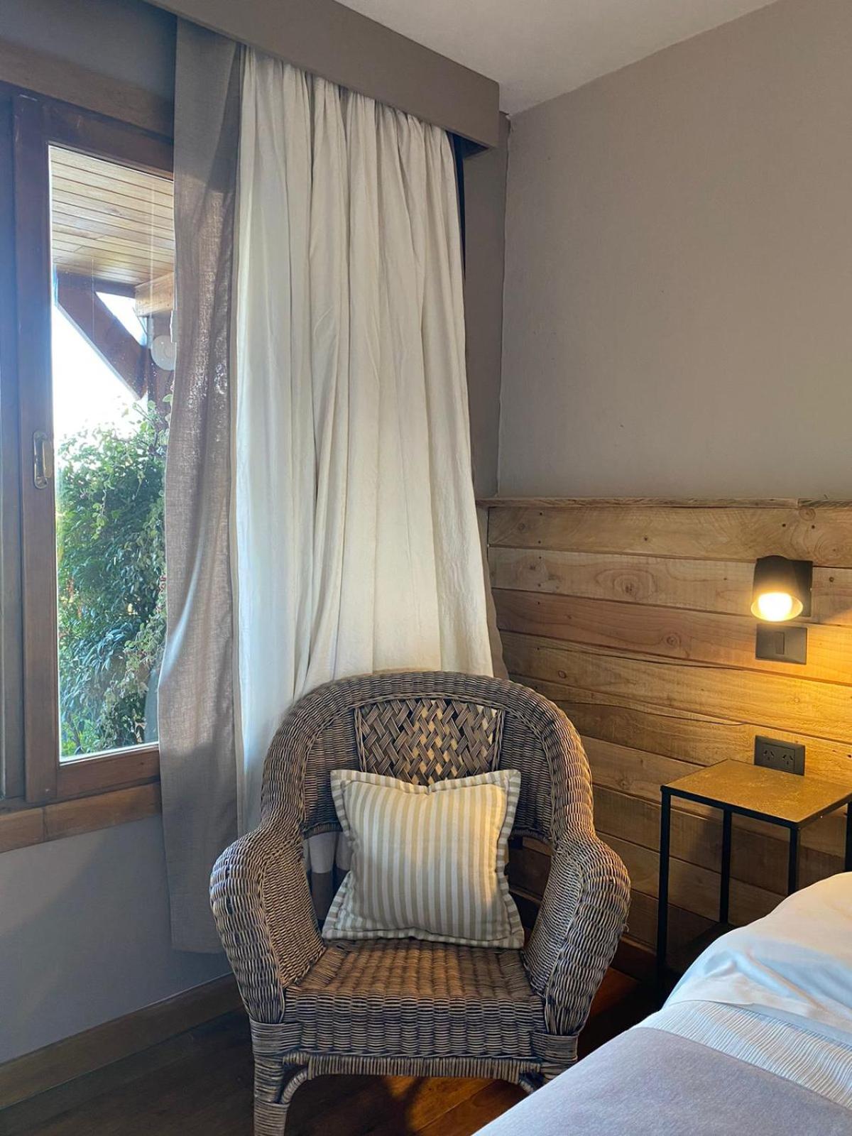 Arelauquen Bungalows & Suites San Carlos de Bariloche Ngoại thất bức ảnh